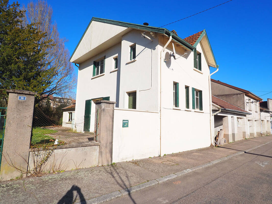 Maison à CHARMES