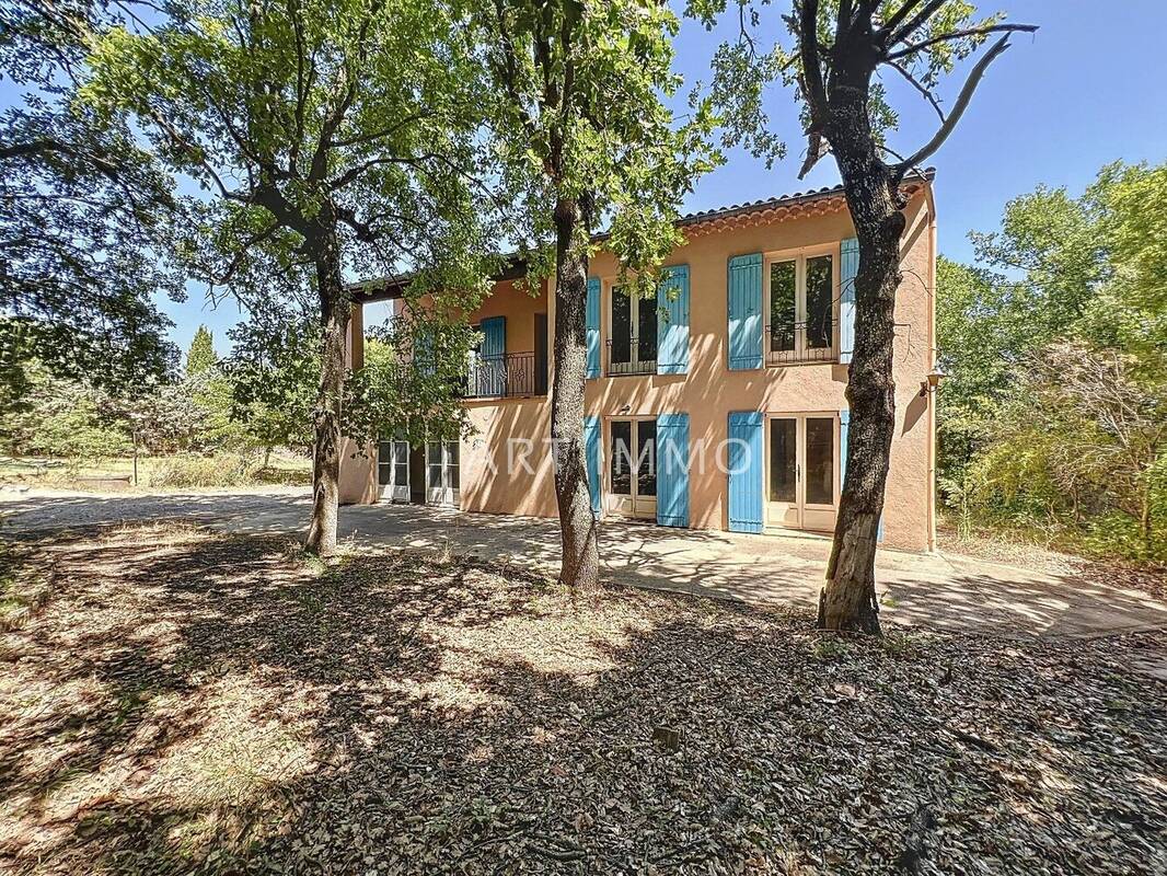 Maison à ROBION