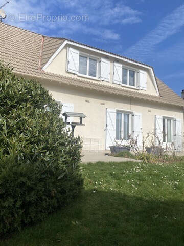 Maison à ETAMPES