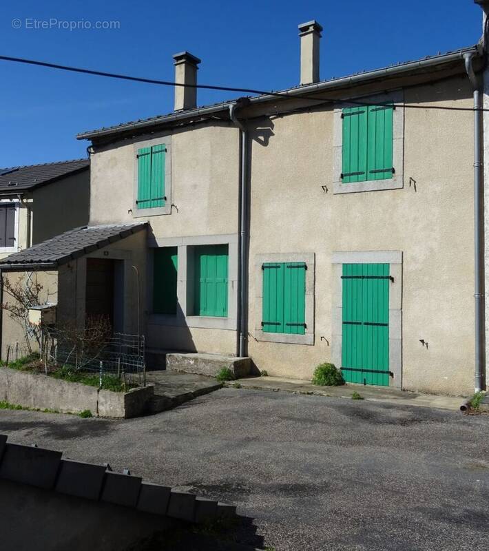 Maison à LAPRADE
