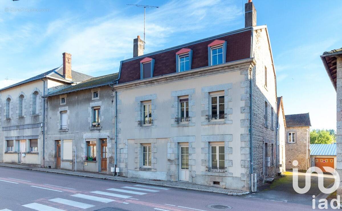 Photo 1 - Appartement à SAUVIAT-SUR-VIGE
