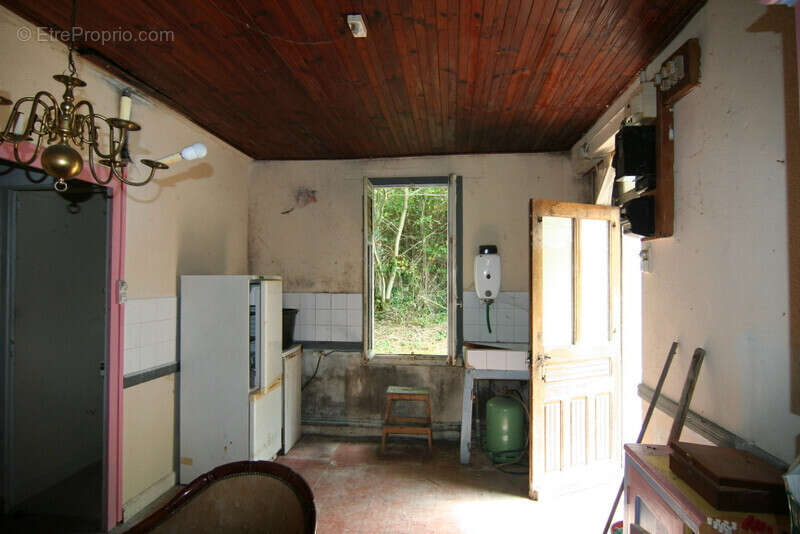 Maison à CHARBONNAT