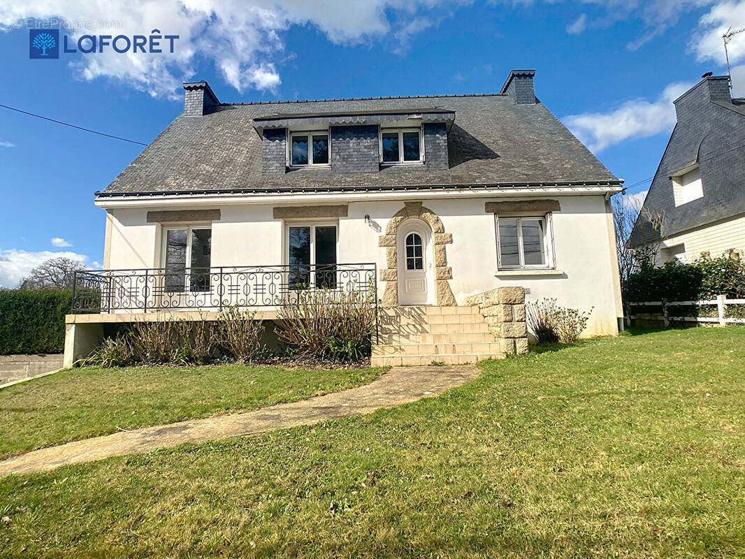 Maison à PLUMELIN