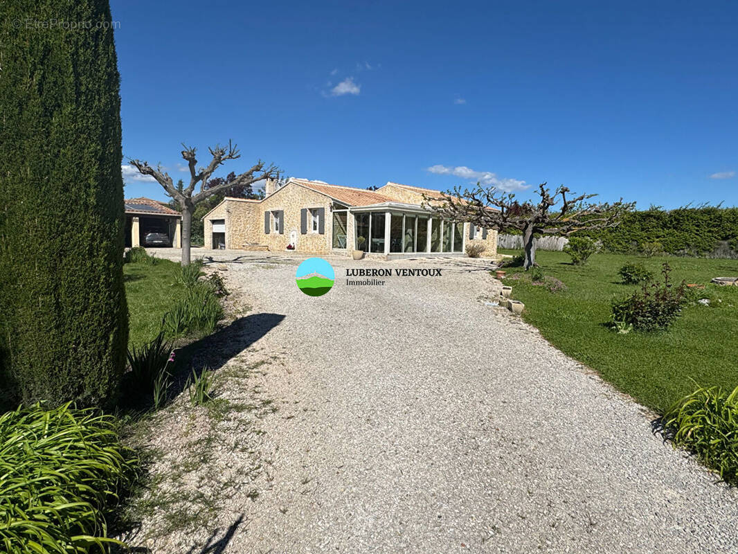 Maison à MAZAN