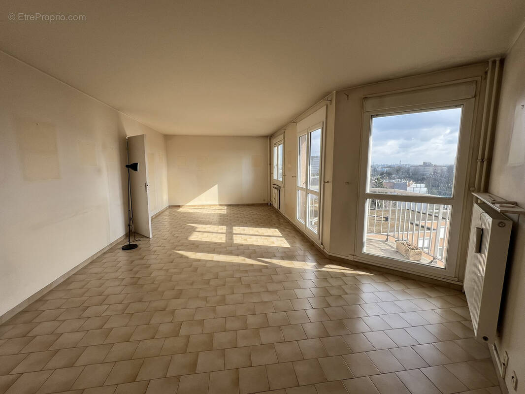 Appartement à MAISONS-ALFORT