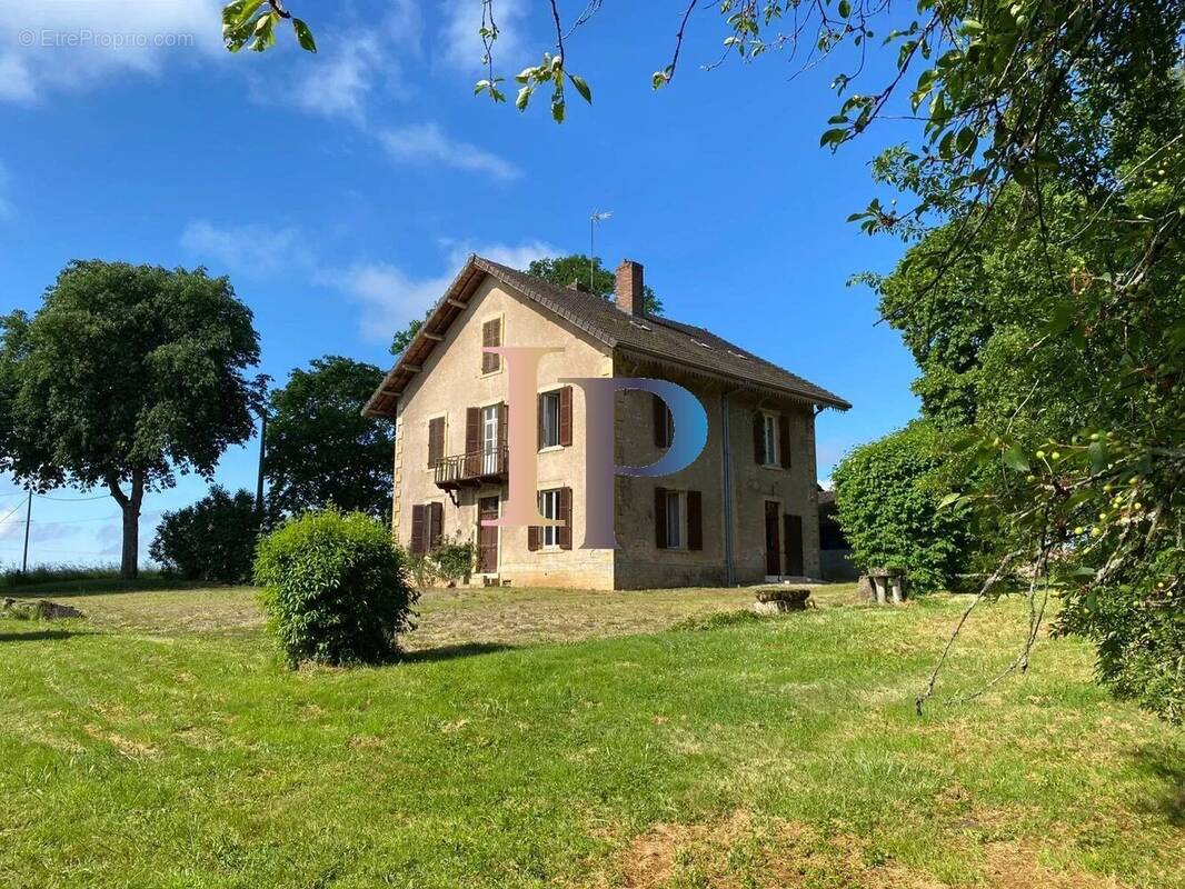 Maison à PARAY-LE-MONIAL