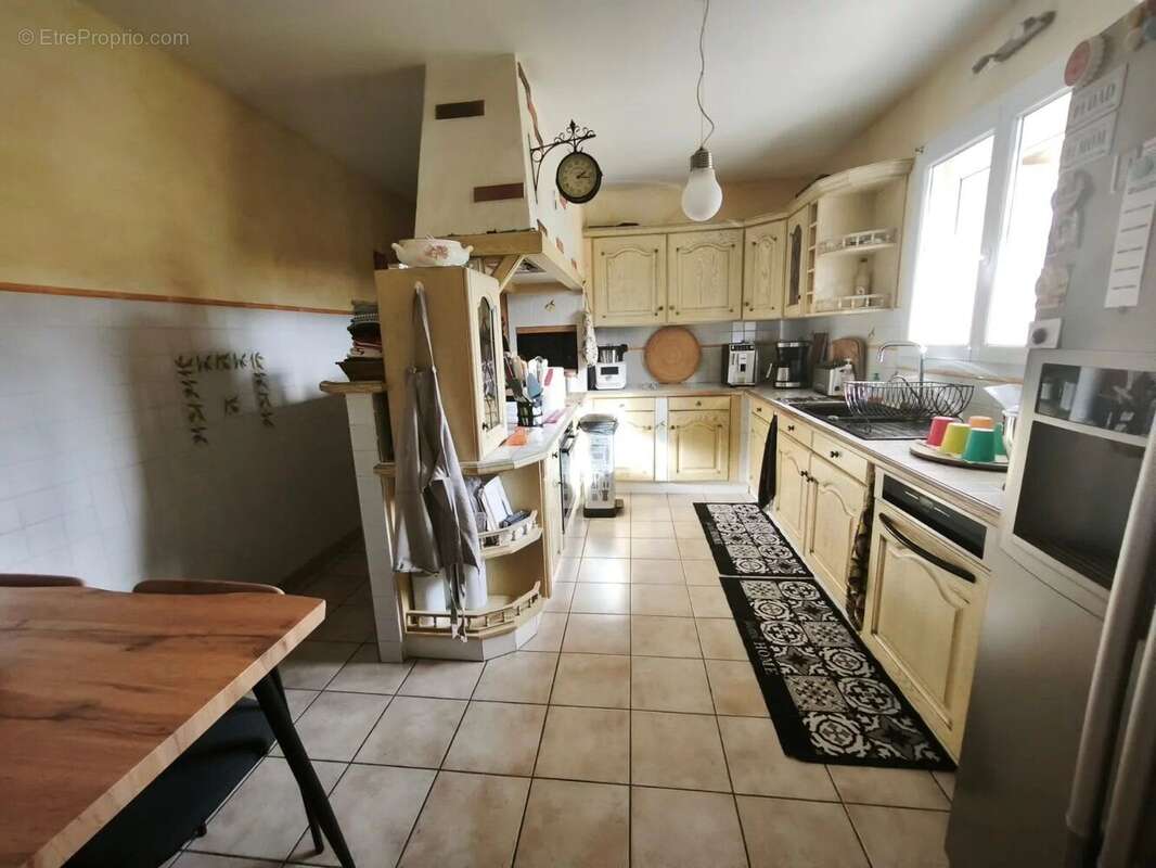 Maison à CHATEAUNEUF-SUR-ISERE
