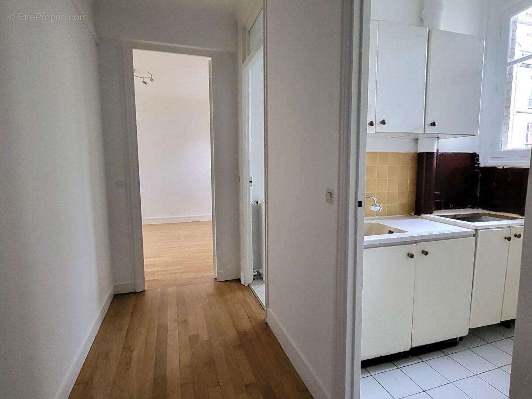 Appartement à PARIS-16E