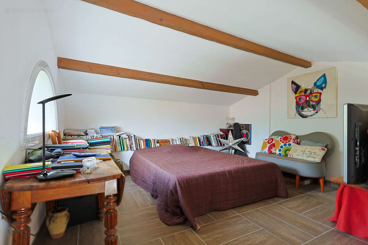 Maison à SOLLIES-PONT