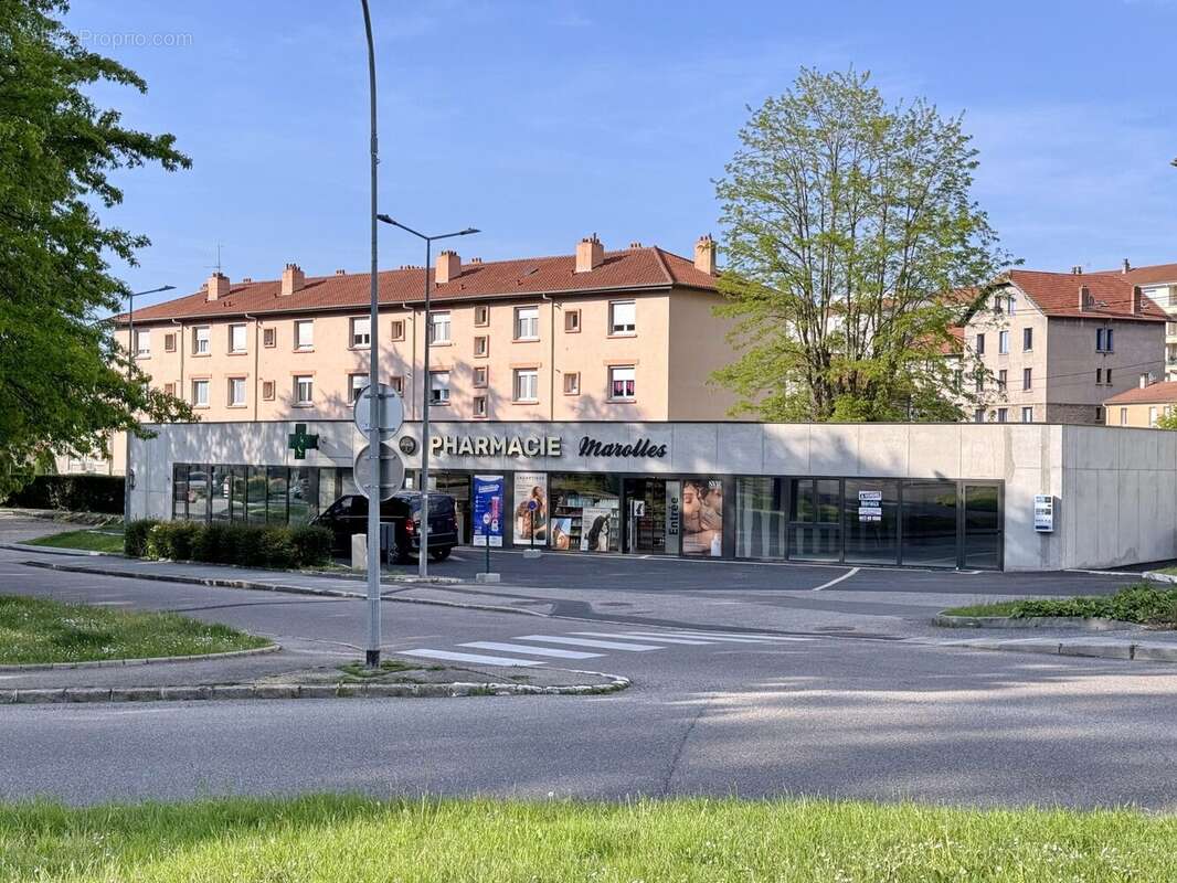 Commerce à FIRMINY