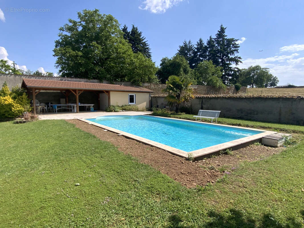 Maison à COLOMBIER-SAUGNIEU