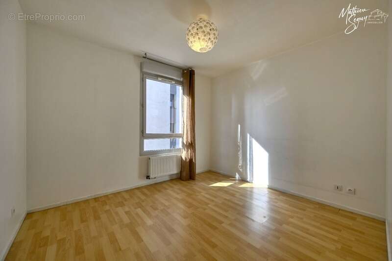 Appartement à LYON-8E