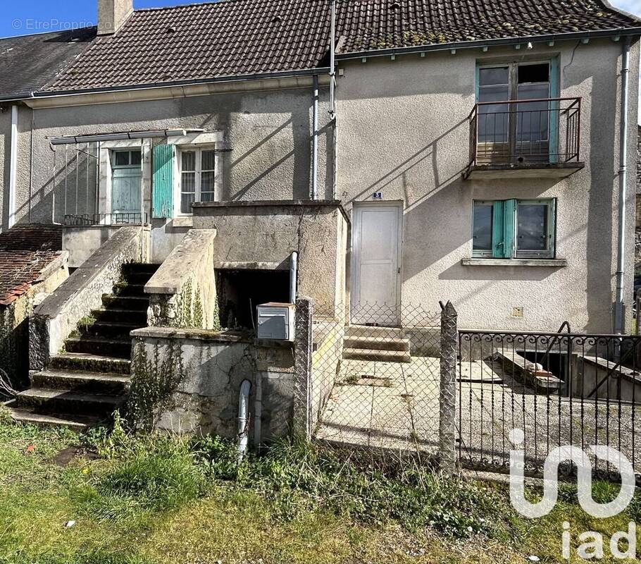 Photo 1 - Maison à LE PONT-CHRETIEN-CHABENET