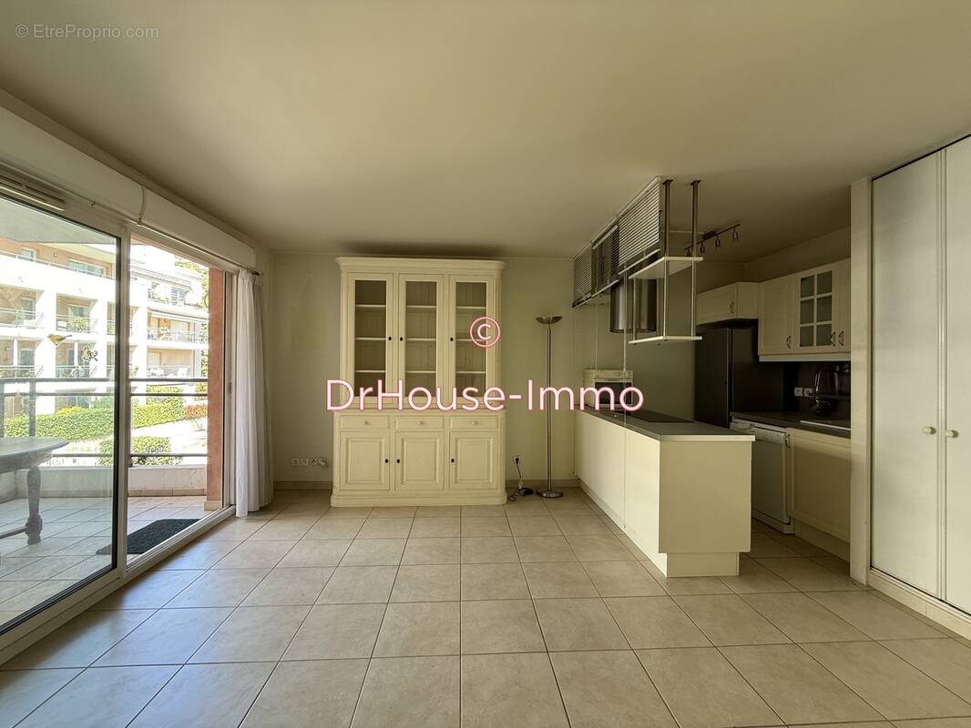 Appartement à CAGNES-SUR-MER
