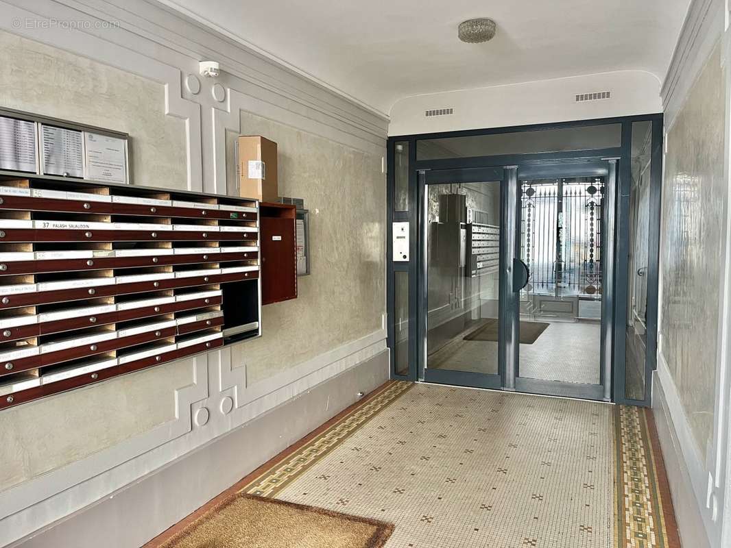 Appartement à PARIS-18E