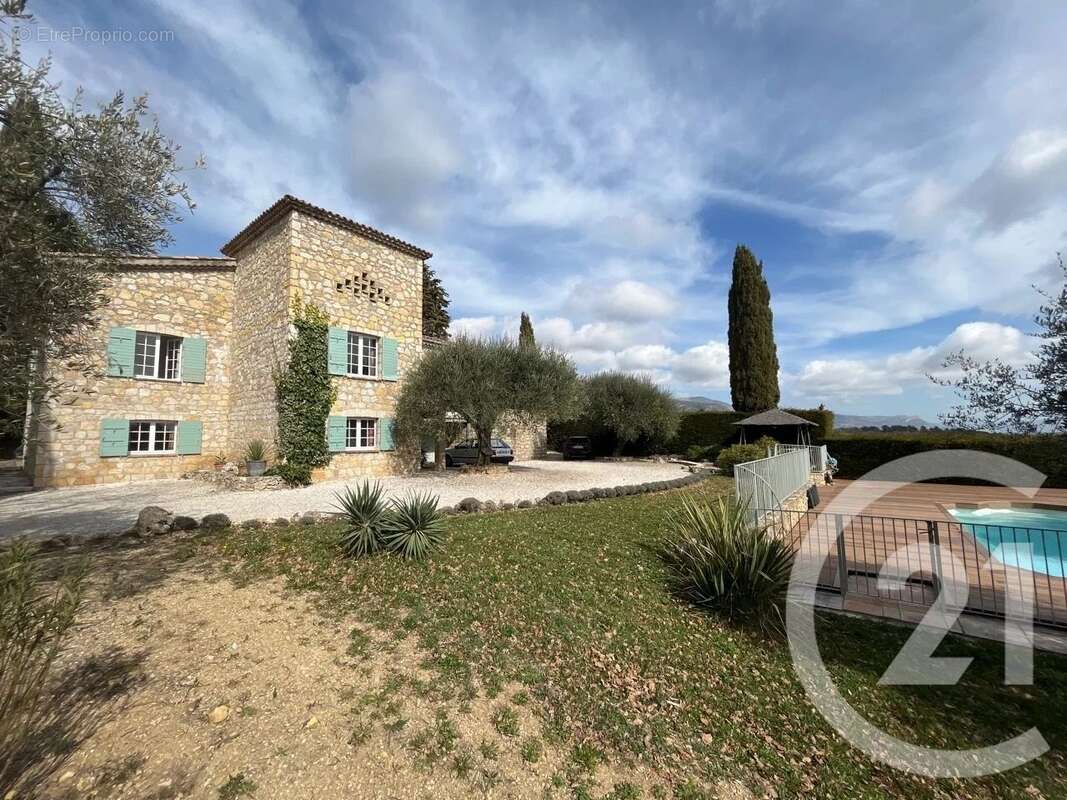 Maison à LE ROURET