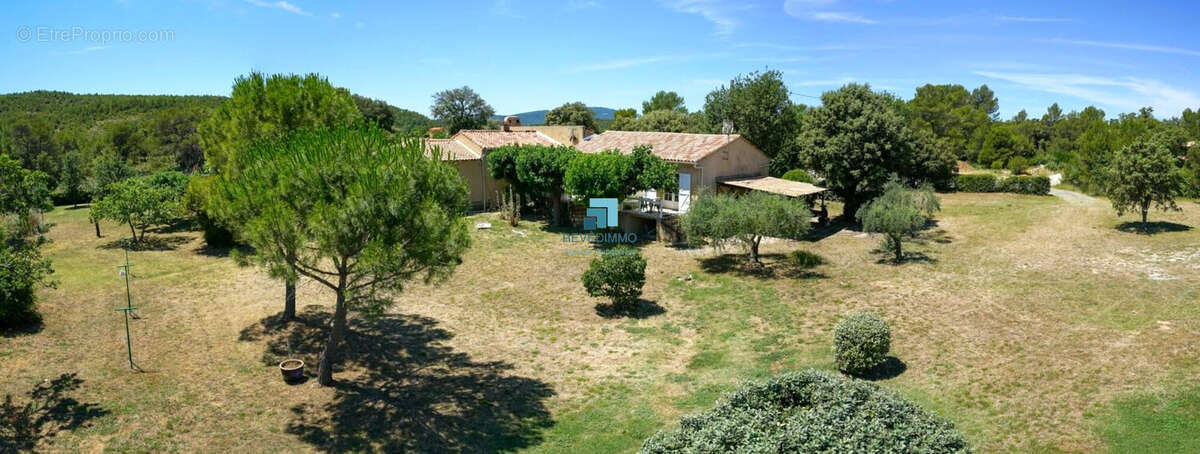 Maison à SILLANS-LA-CASCADE