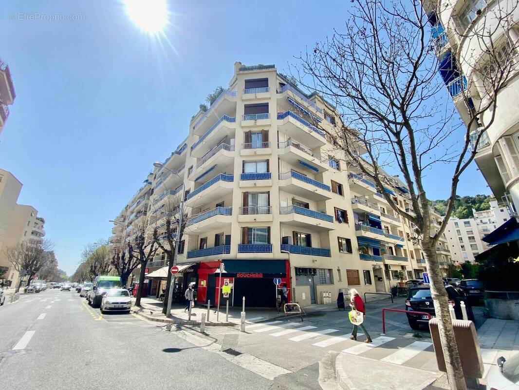   - Appartement à NICE