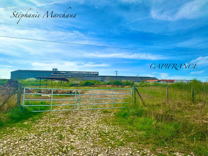 Terrain à BONNEVAL