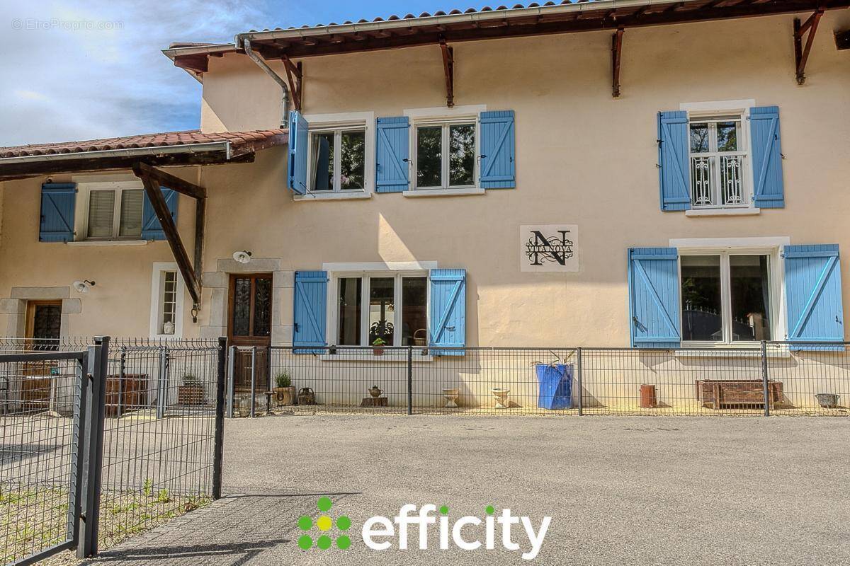 Maison à CHAPONNAY