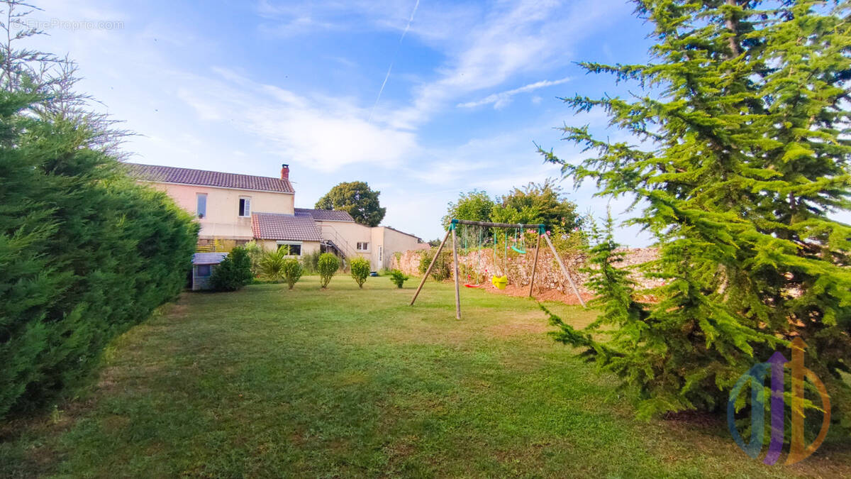 Maison à SAINT-VIAUD