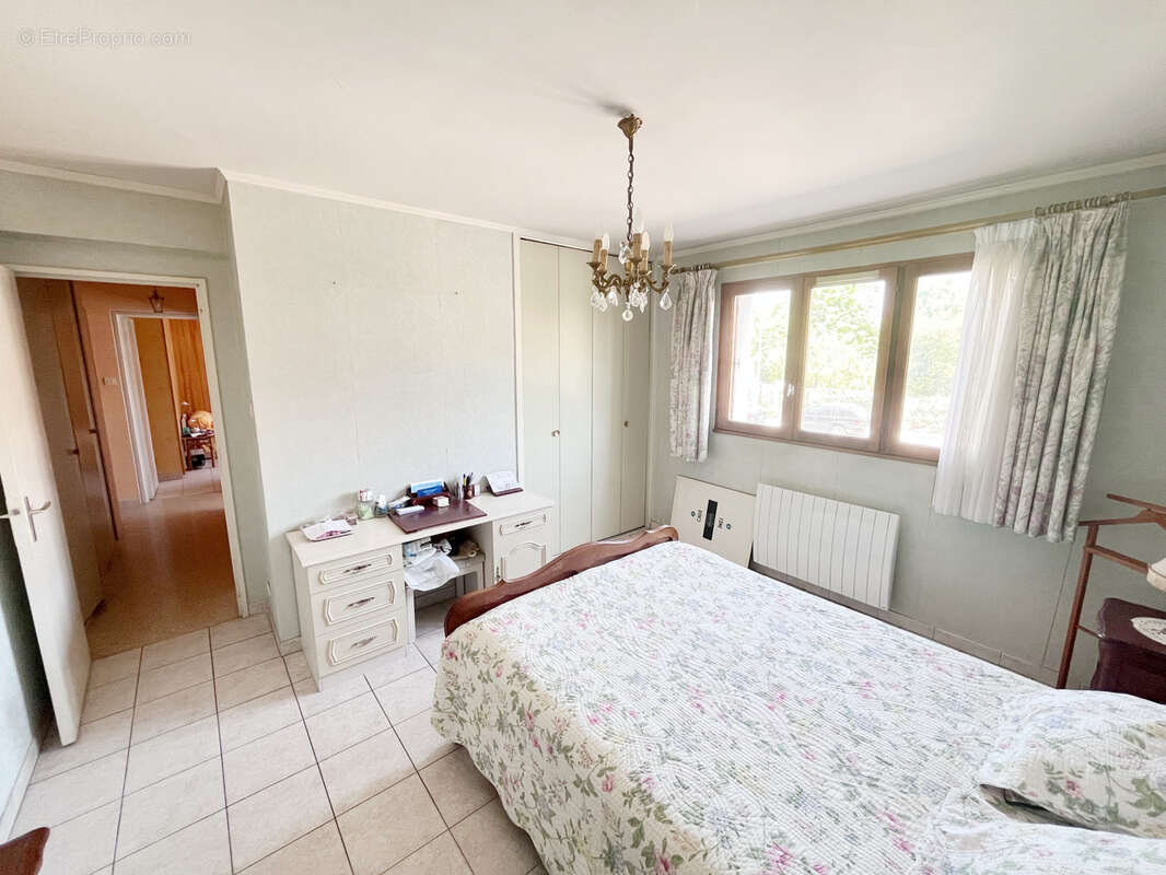 Appartement à LA VALETTE-DU-VAR