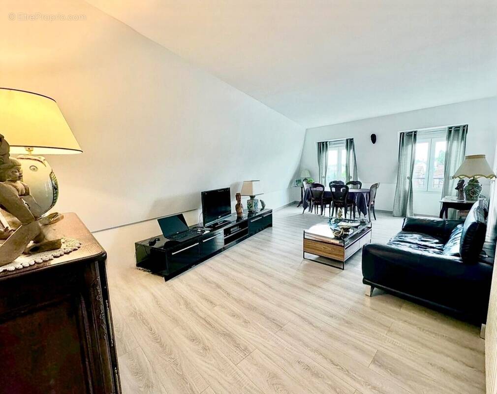 Appartement à SAINT-FARGEAU-PONTHIERRY