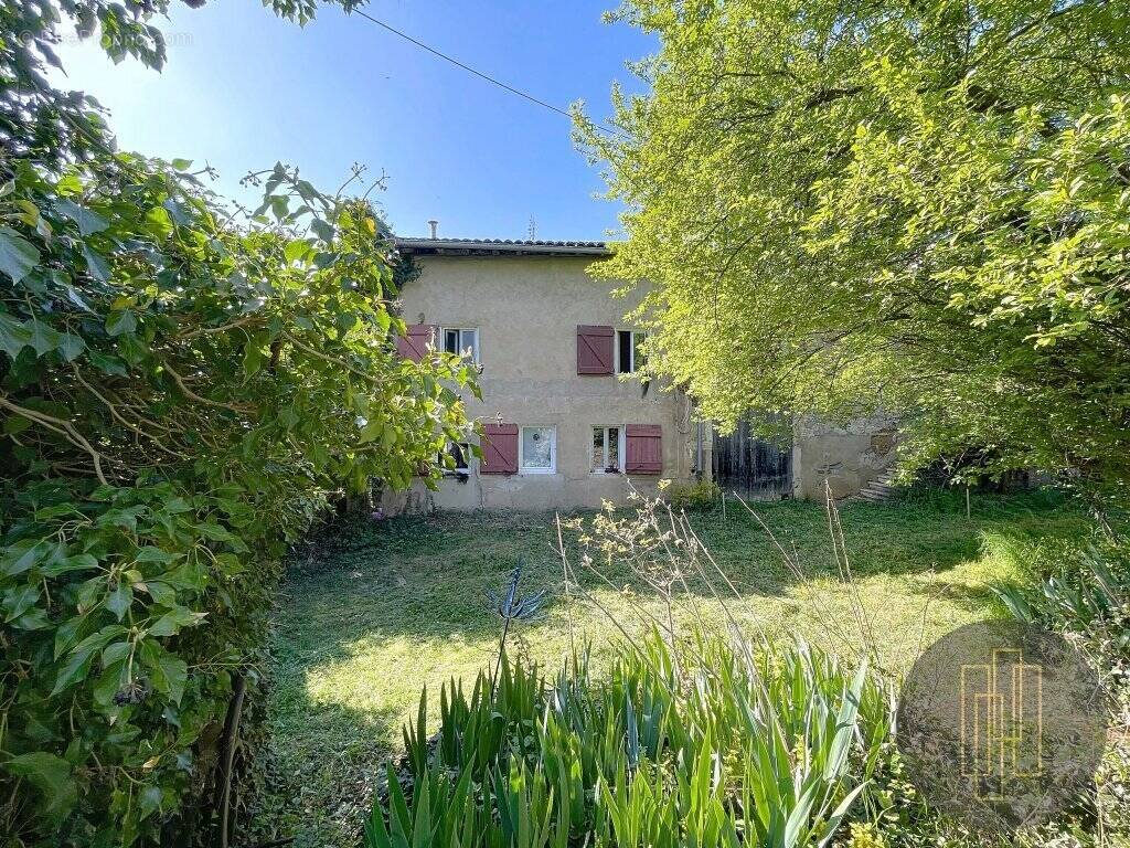 Appartement à ARNAS