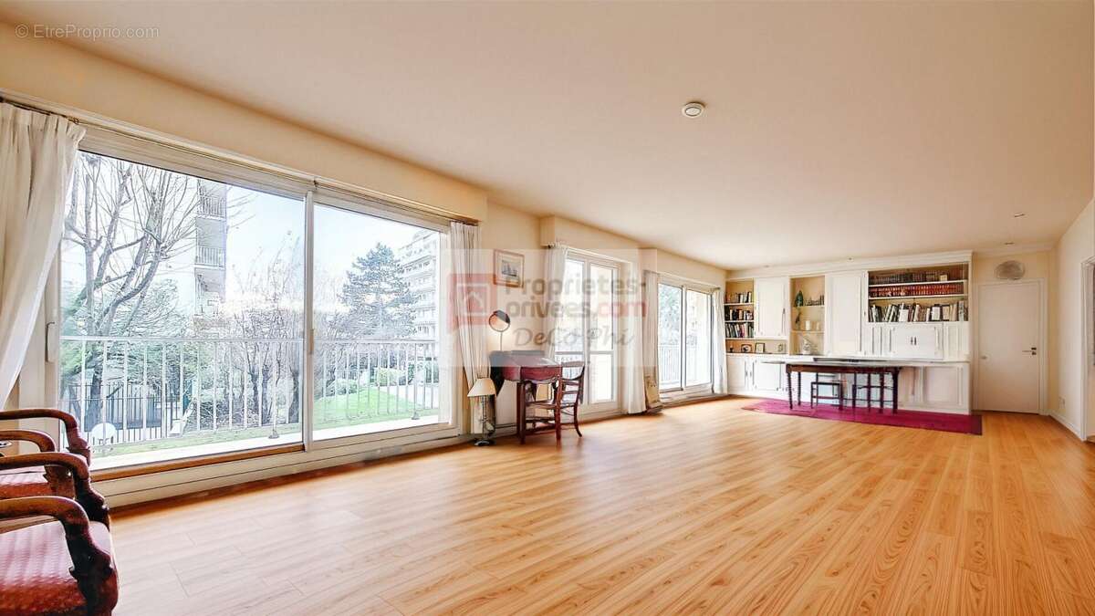 Appartement à VERSAILLES