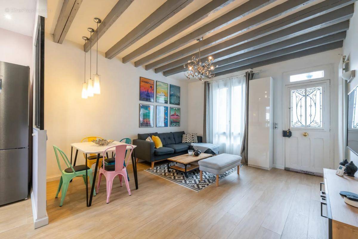 Maison à ASNIERES-SUR-SEINE