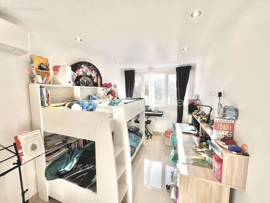 Appartement à MANDELIEU-LA-NAPOULE