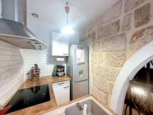Maison à MAUGUIO