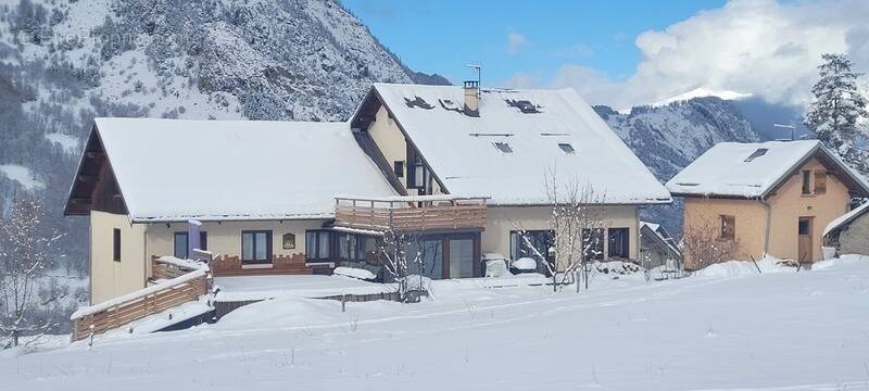 Commerce à VALLOIRE