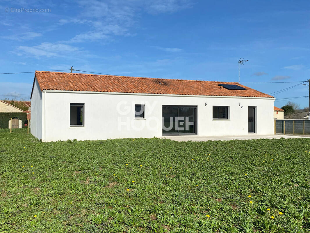 Maison à FONTENAY-LE-COMTE