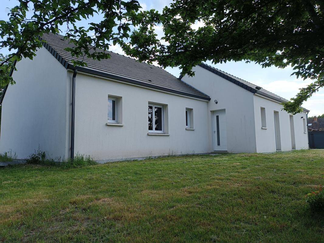 Maison à SENNELY