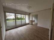 Appartement à LES PONTS-DE-CE