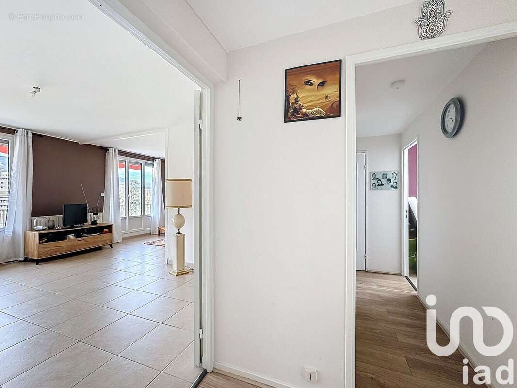 Photo 5 - Appartement à LE PONT-DE-CLAIX