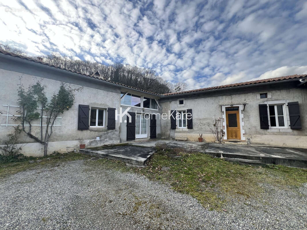 Maison à GOURDAN-POLIGNAN