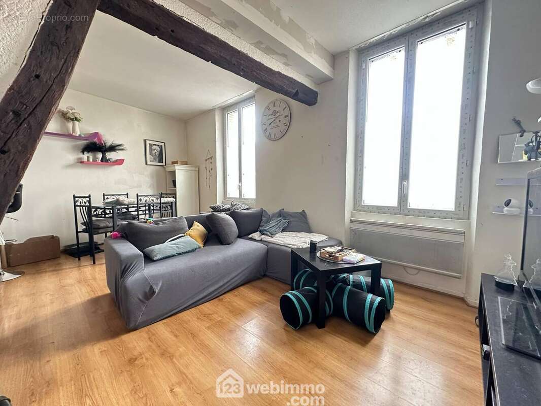 Une pièce de vie lumineuse - Appartement à LAON