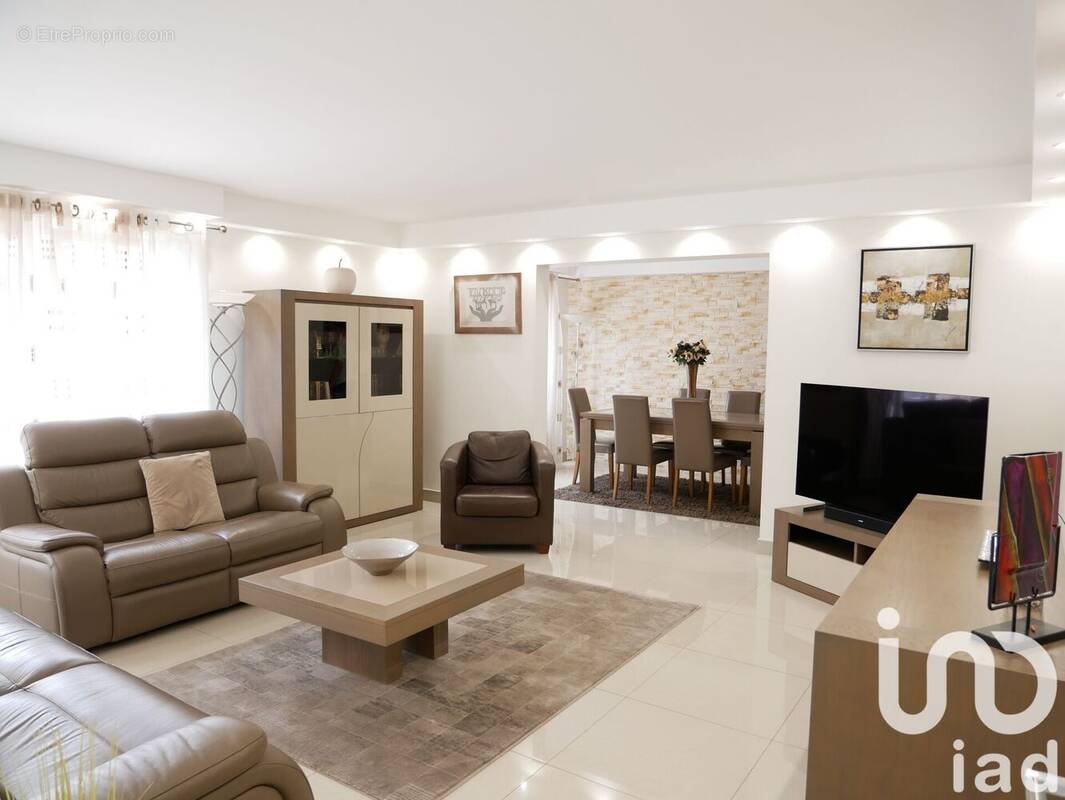 Photo 1 - Appartement à SARCELLES