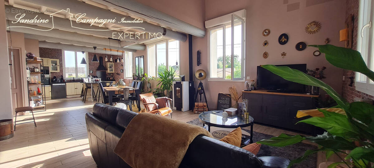 Appartement à MONTEUX