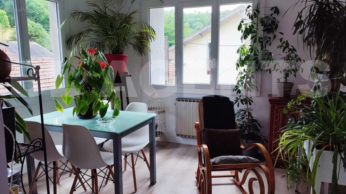 1748007544915 - Maison à AUBIN