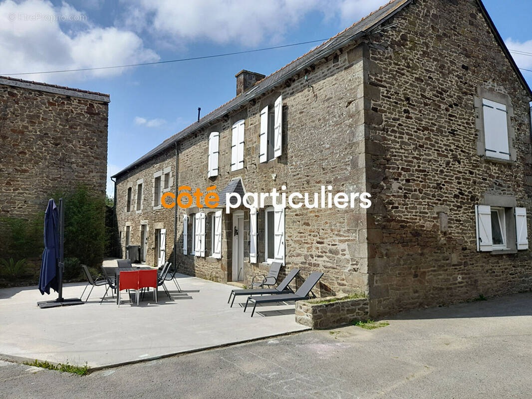 Maison à LANVALLAY