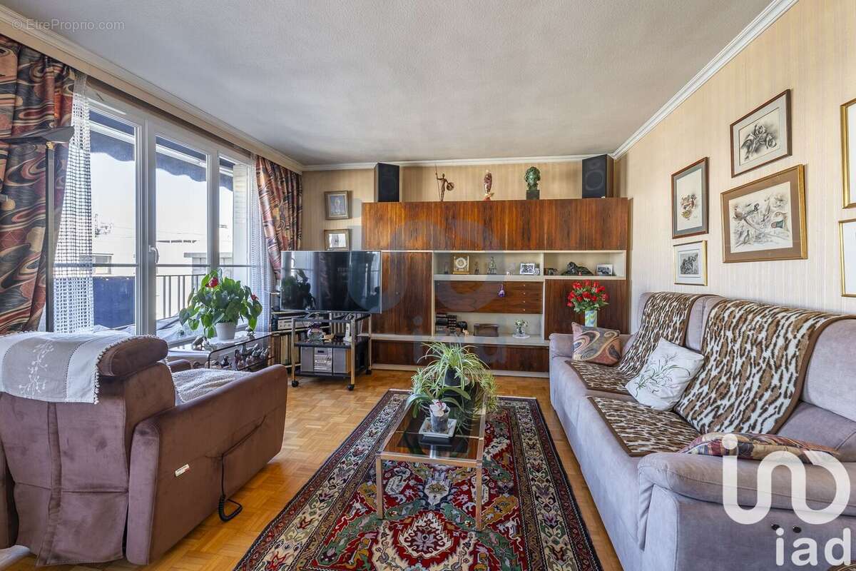 Photo 3 - Appartement à SAINT-MAUR-DES-FOSSES