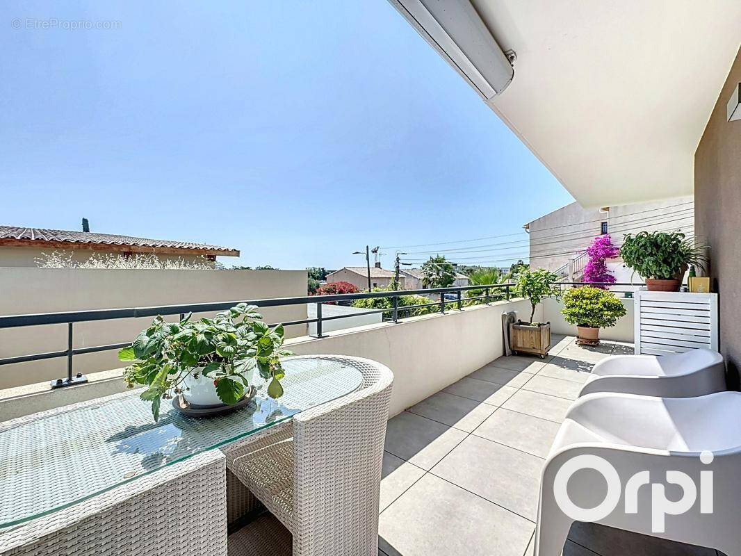 Appartement à VILLENEUVE-LOUBET