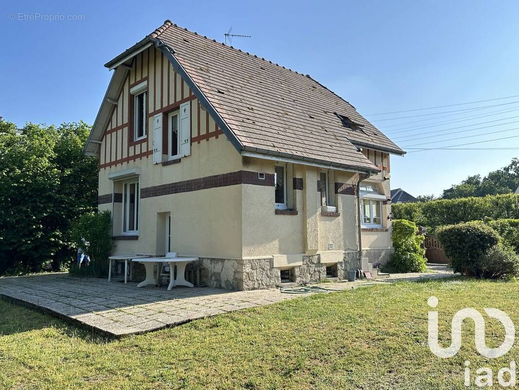 Photo 1 - Maison à COMPIEGNE