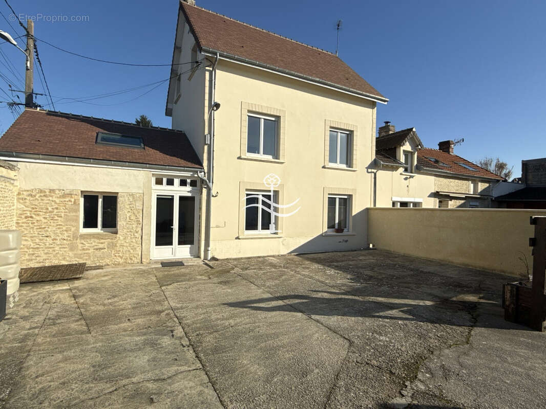 Maison à AMFREVILLE