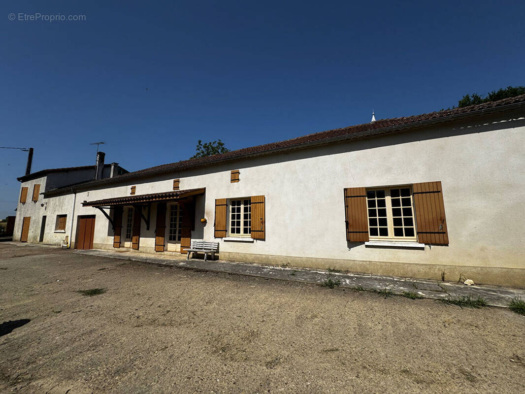 Maison à DURAS