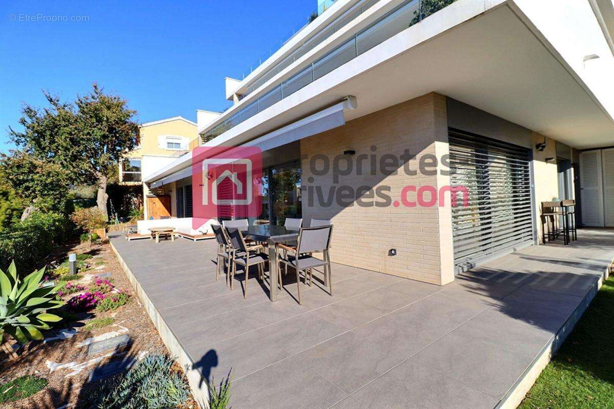 Appartement à SANARY-SUR-MER