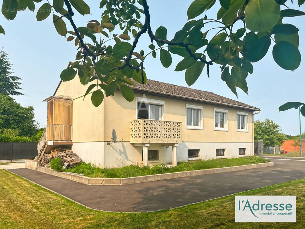 Maison à FLEURY-SUR-ANDELLE